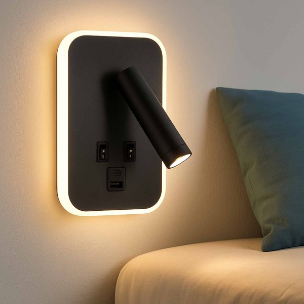 Applique LED Tanik noire avec port USB intégré, fonctionnelle et discrète